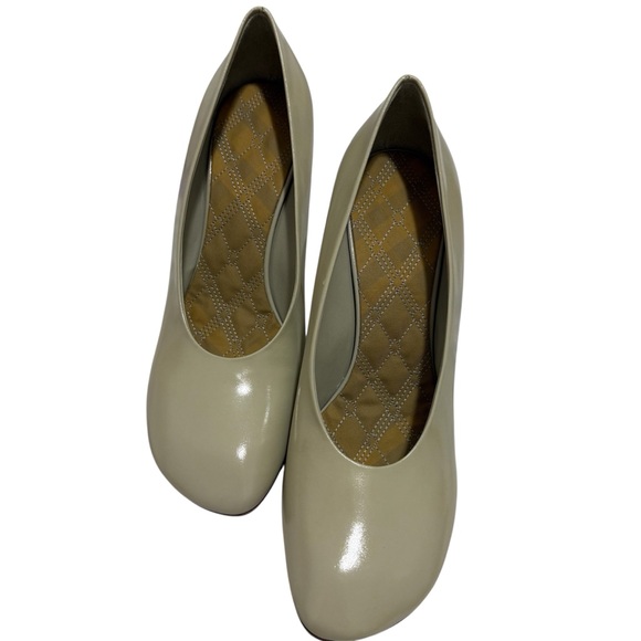 Burberry Classic Sage Green Heels
